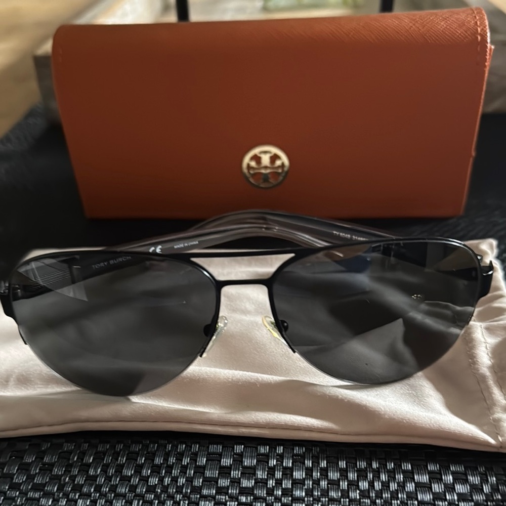 Tory Burch Black Aviator Sunglasses